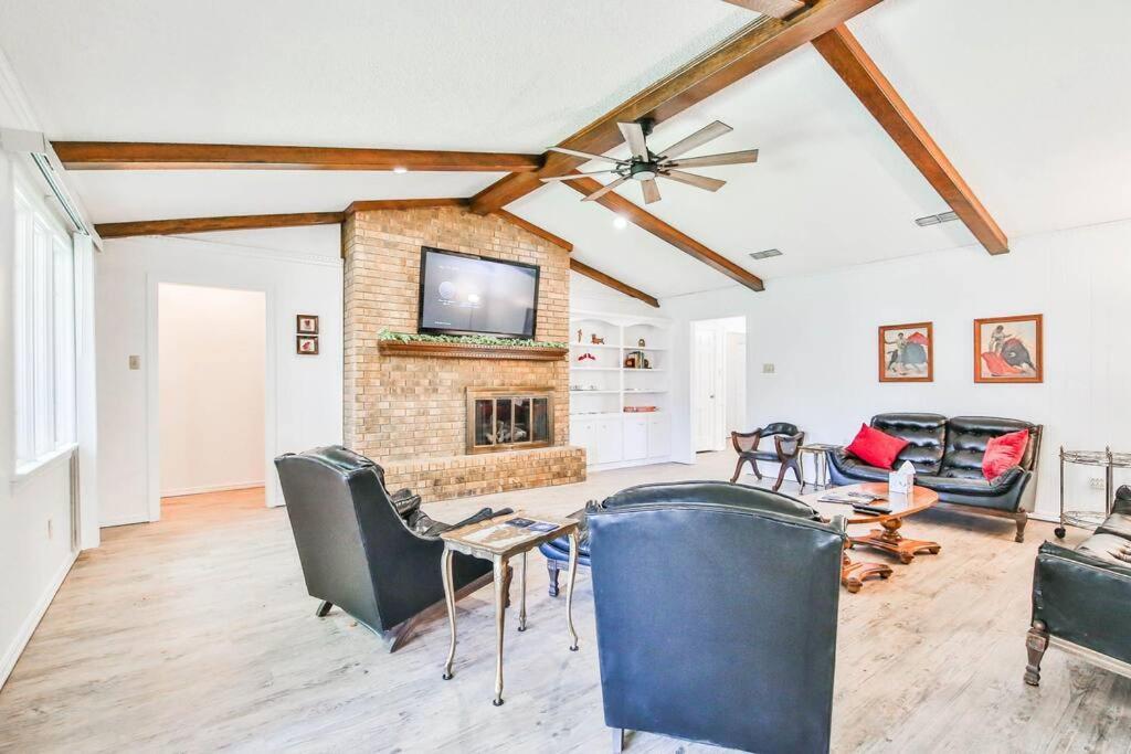 Hot Tub, Privacy, Sleeps 11 & Tons Of Space! 拉伯克 外观 照片