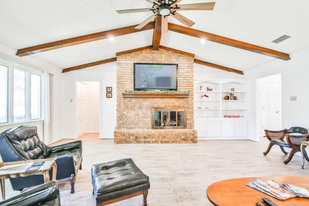 Hot Tub, Privacy, Sleeps 11 & Tons Of Space! 拉伯克 外观 照片