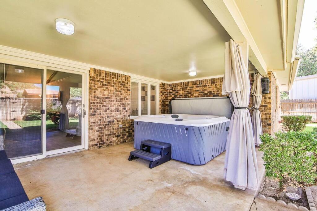 Hot Tub, Privacy, Sleeps 11 & Tons Of Space! 拉伯克 外观 照片